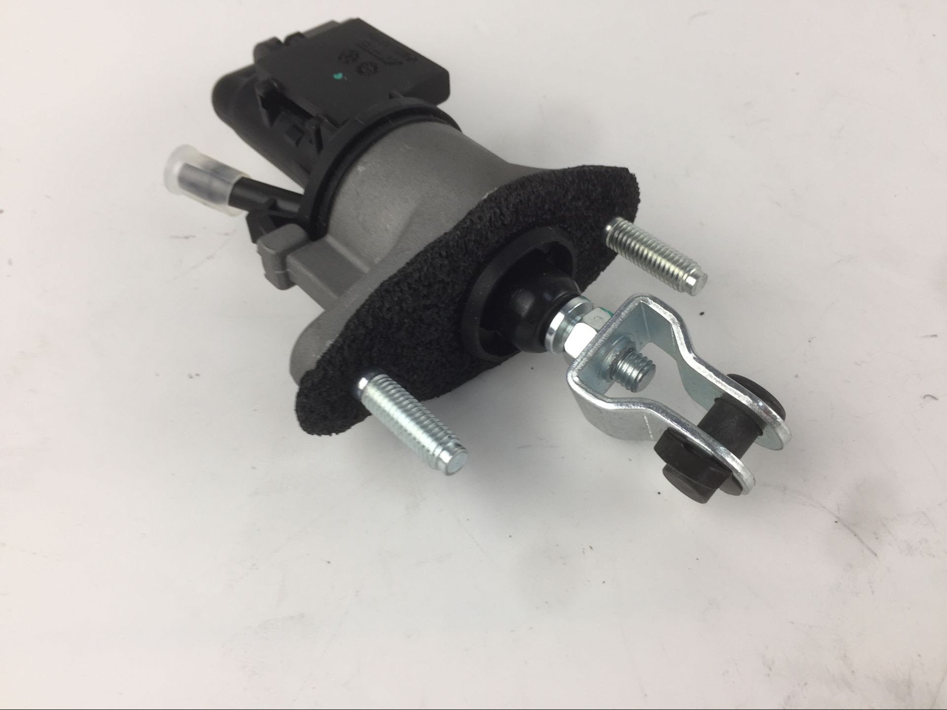 CHERY TIGGO 1.6 E4G16-T11-1602020MASTER CYLINDER CLUTCH